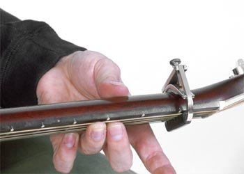 How To Use A Capo